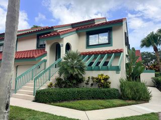 21 Lexington Lane W H, Palm Beach Gardens, FL 33418