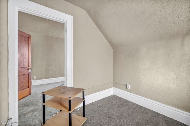 978 Delia Avenue, Akron, OH 44320