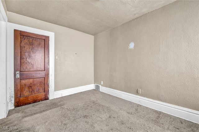 978 Delia Avenue, Akron, OH 44320