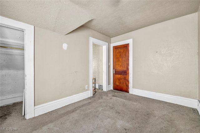 978 Delia Avenue, Akron, OH 44320