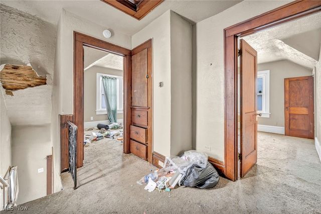 978 Delia Avenue, Akron, OH 44320