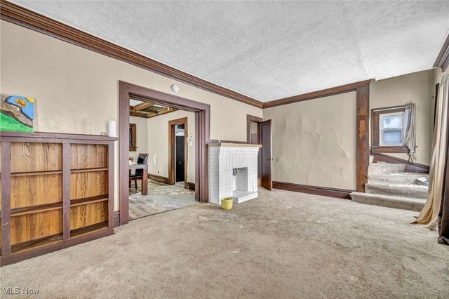 978 Delia Avenue, Akron, OH 44320