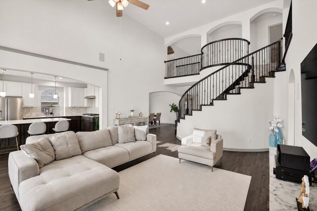 370 Cheyenne Mountain Drive, Ovilla, TX 75154