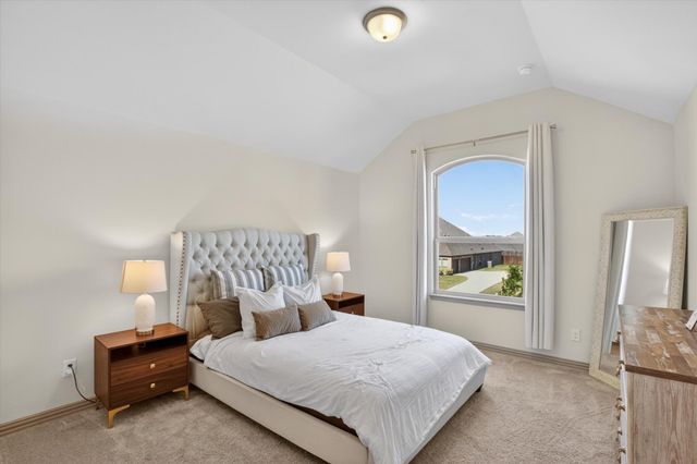 370 Cheyenne Mountain Drive, Ovilla, TX 75154