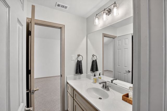 370 Cheyenne Mountain Drive, Ovilla, TX 75154