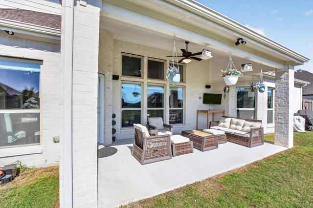 370 Cheyenne Mountain Drive, Ovilla, TX 75154