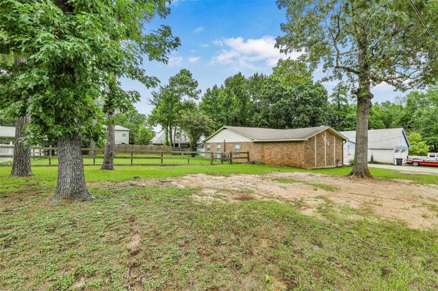 1215 Tejas Boulevard, Conroe, TX 77316