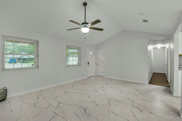 1215 Tejas Boulevard, Conroe, TX 77316