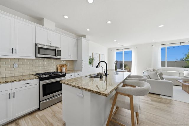 5425 San Roberto, San Diego, CA 92154