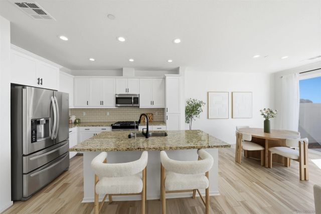 5425 San Roberto, San Diego, CA 92154