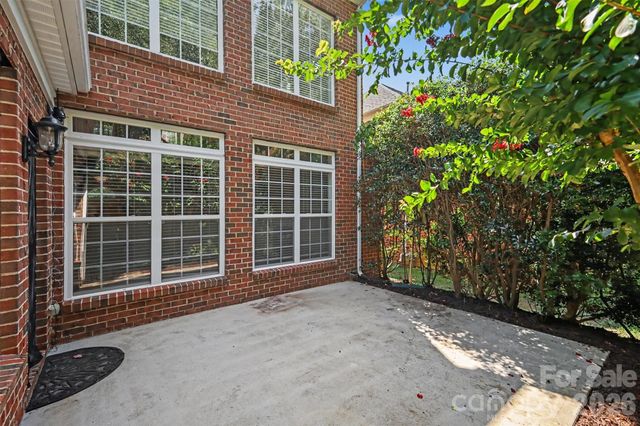 2400 River Oaks Drive, Waxhaw, NC 28173