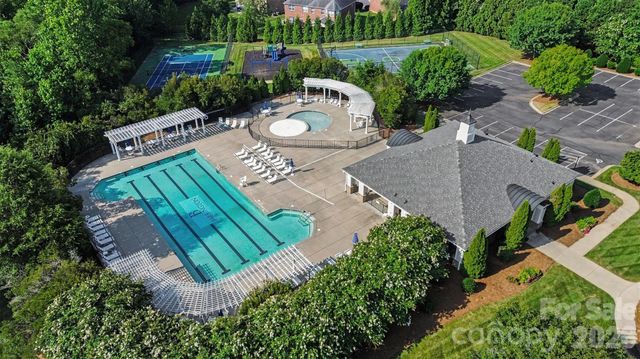2400 River Oaks Drive, Waxhaw, NC 28173