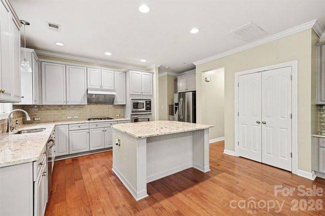 2400 River Oaks Drive, Waxhaw, NC 28173