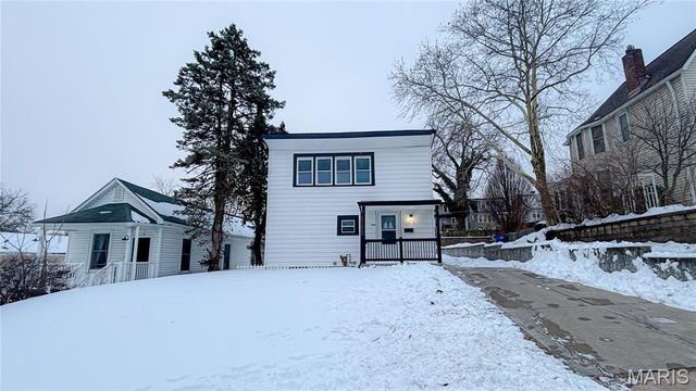 6034 Elizabeth Avenue, St Louis, MO 63139