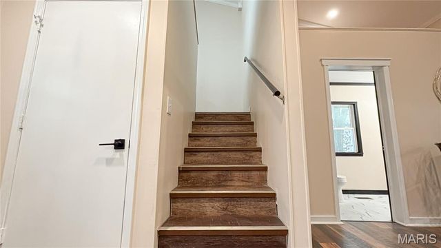 6034 Elizabeth Avenue, St Louis, MO 63139