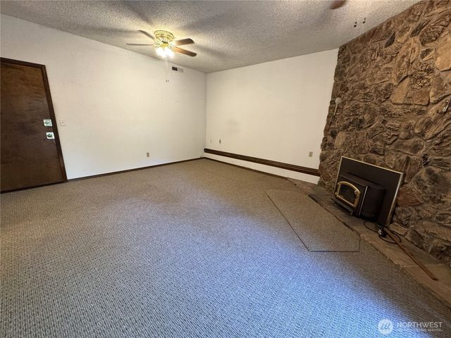 2318 NE Brookview Drive, Vancouver, WA 98686