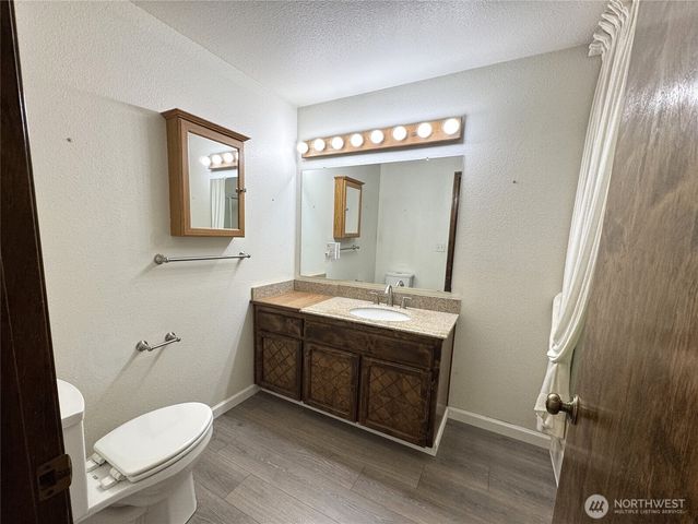 2318 NE Brookview Drive, Vancouver, WA 98686