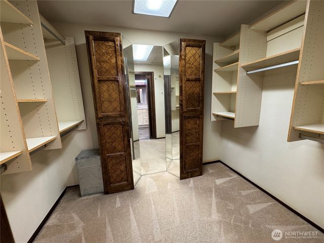 2318 NE Brookview Drive, Vancouver, WA 98686