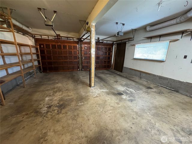 2318 NE Brookview Drive, Vancouver, WA 98686