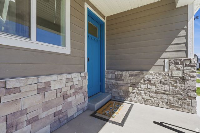 7077 N SPRING HILL LN, Eagle Mountain, UT 84005