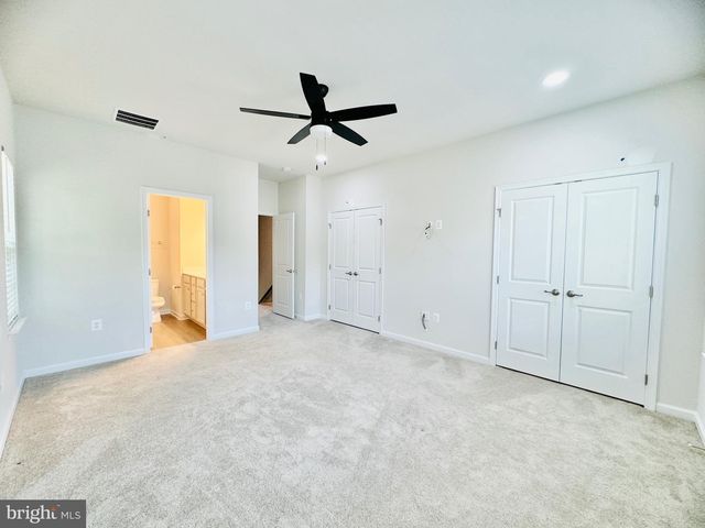 18374 REAPER HILL CT, Triangle, VA 22172