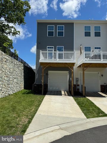 18374 REAPER HILL CT, Triangle, VA 22172