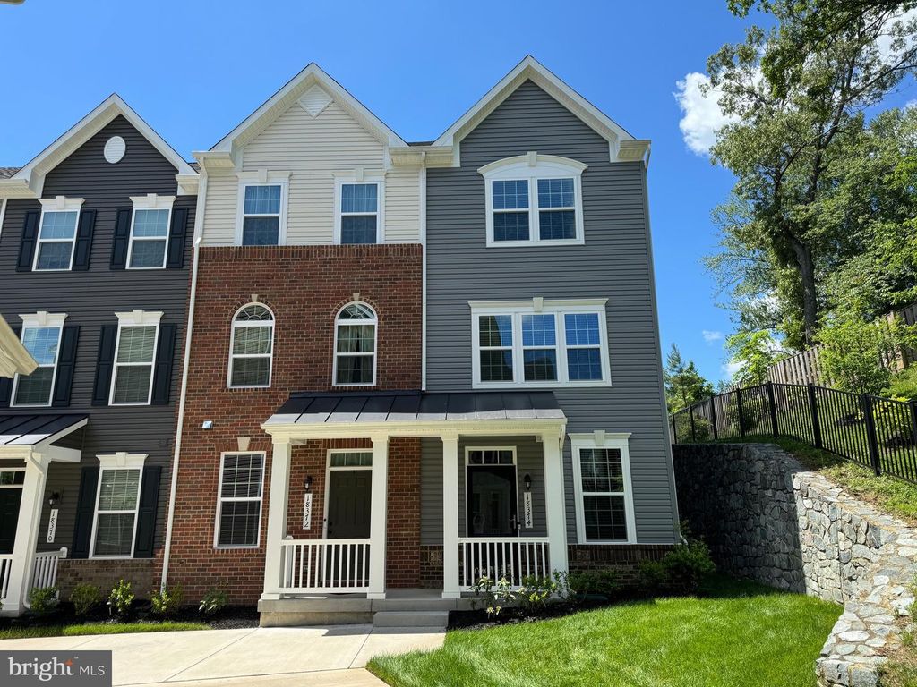 18374 REAPER HILL CT, Triangle, VA 22172