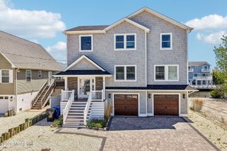 65 Sylvia Lane, Manahawkin, NJ 08050