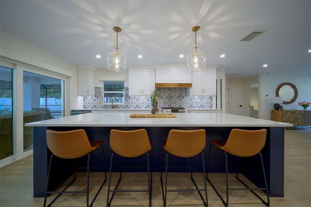 630 MAGNOLIA STREET, Dunedin, FL 34698