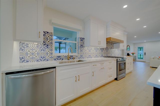 630 MAGNOLIA STREET, Dunedin, FL 34698