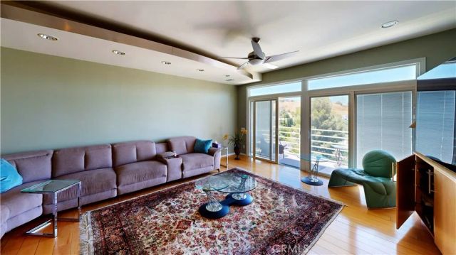 4936 Llano, Woodland Hills, CA 91364