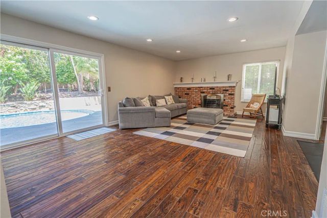 326 Fox Ridge Drive, Thousand Oaks, CA 91361