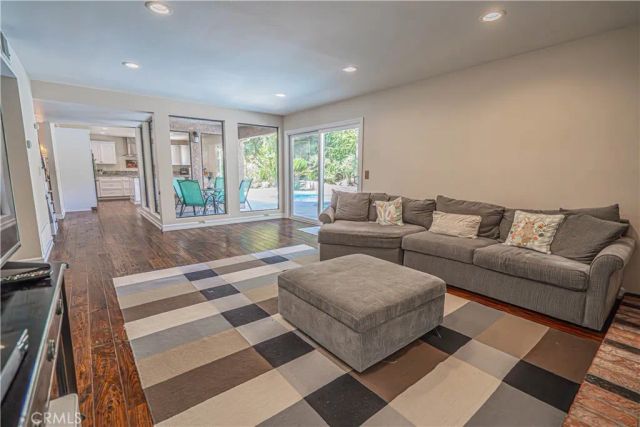 326 Fox Ridge Drive, Thousand Oaks, CA 91361