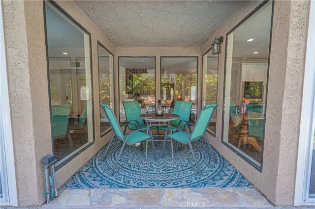 326 Fox Ridge Drive, Thousand Oaks, CA 91361