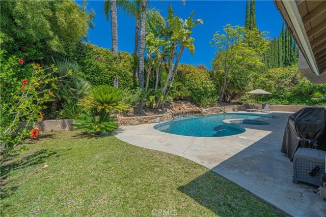 326 Fox Ridge Drive, Thousand Oaks, CA 91361
