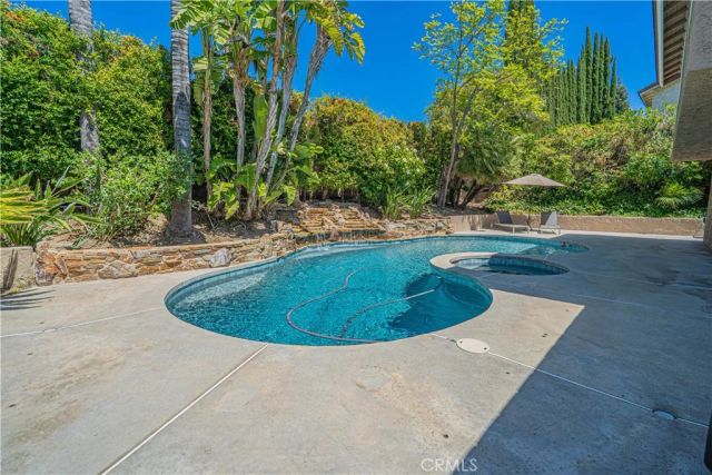 326 Fox Ridge Drive, Thousand Oaks, CA 91361