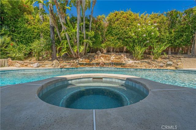 326 Fox Ridge Drive, Thousand Oaks, CA 91361
