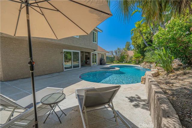 326 Fox Ridge Drive, Thousand Oaks, CA 91361