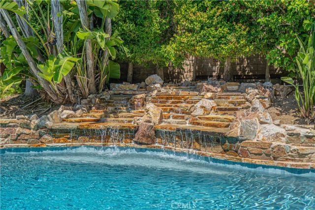 326 Fox Ridge Drive, Thousand Oaks, CA 91361
