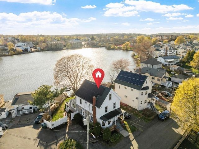 10 Lake View Pl, Lynn, MA 01904
