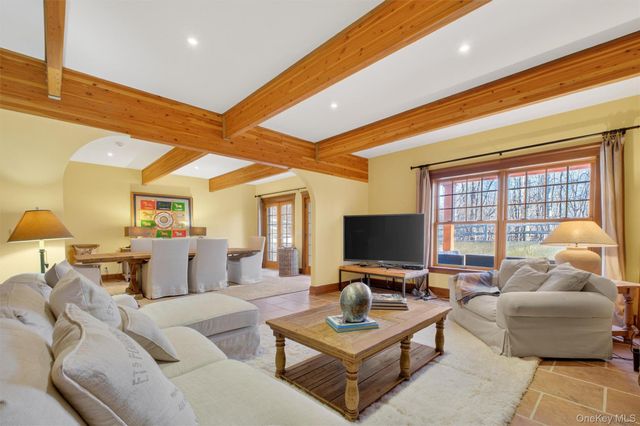 1-3 Saddle Brook Rd, North Salem, NY 10560