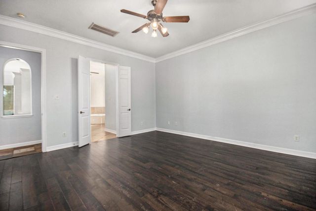 15530 Wooden Oak Court, Houston, TX 77059