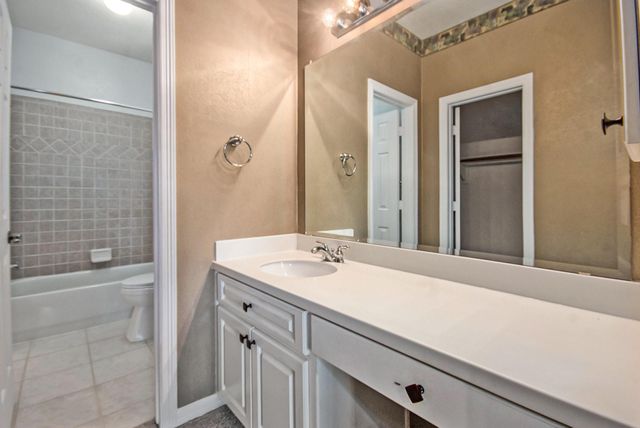 15530 Wooden Oak Court, Houston, TX 77059