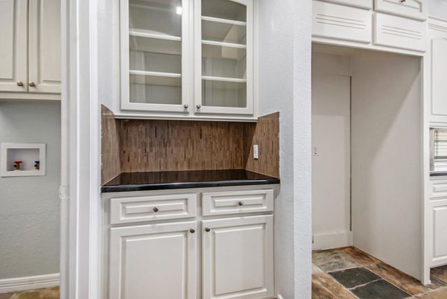 15530 Wooden Oak Court, Houston, TX 77059