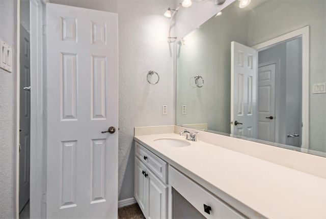 15530 Wooden Oak Court, Houston, TX 77059