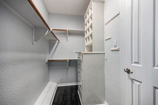 15530 Wooden Oak Court, Houston, TX 77059