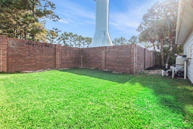 15530 Wooden Oak Court, Houston, TX 77059