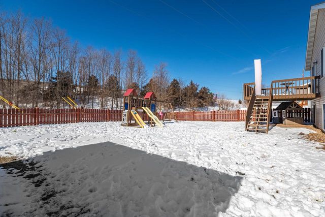 1004 Remington DRIVE, Holmen, WI 54636