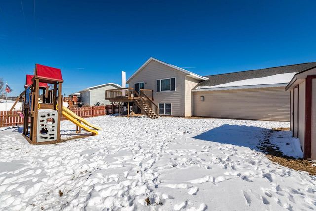 1004 Remington DRIVE, Holmen, WI 54636