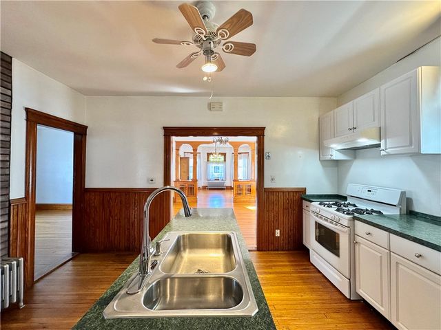 44 Bellevue Avenue, Pawtucket, RI 02861